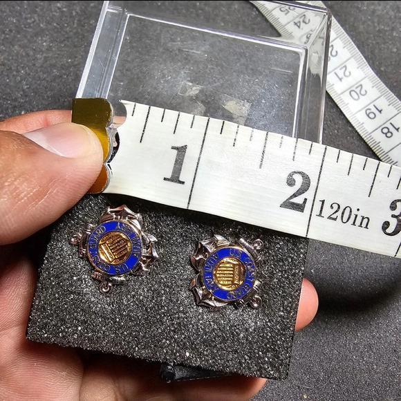 Coast Guard Auxillary Emblem Earings Metalic Silver Tone In Case New Without Tag - Picture 7 of 7
